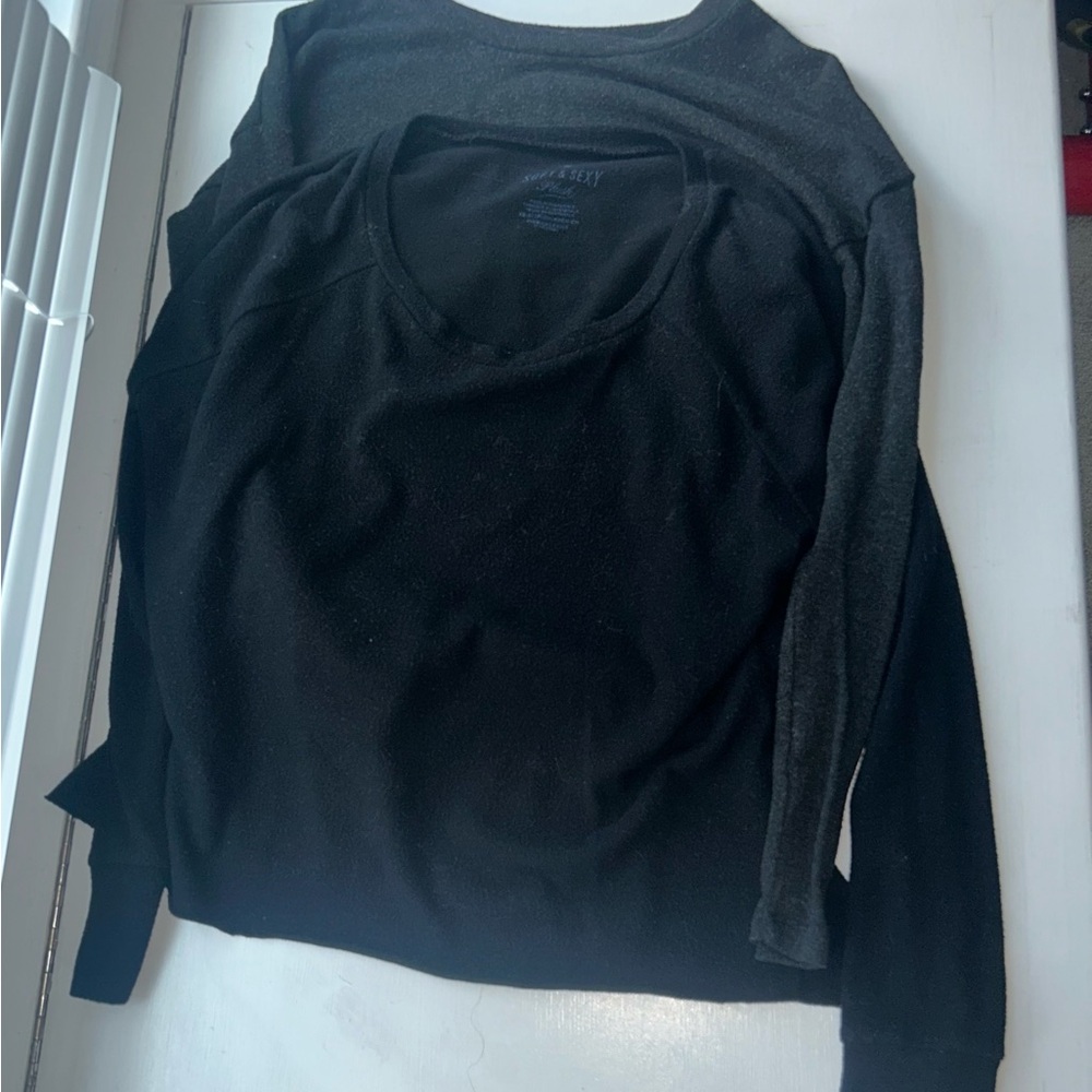 Women's Black & Grey American Eagle Sweaters